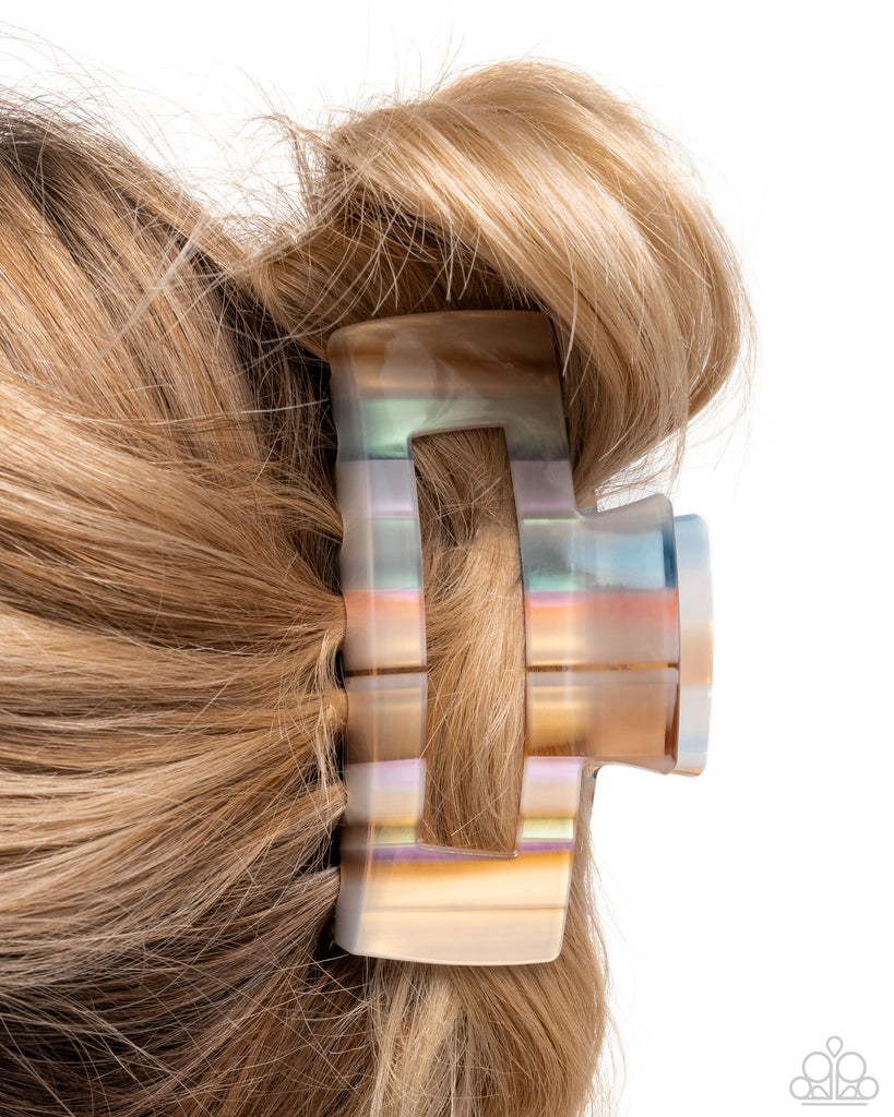 Striped Showcase - Multi Claw Clip-Paparazzi - The Sassy Sparkle