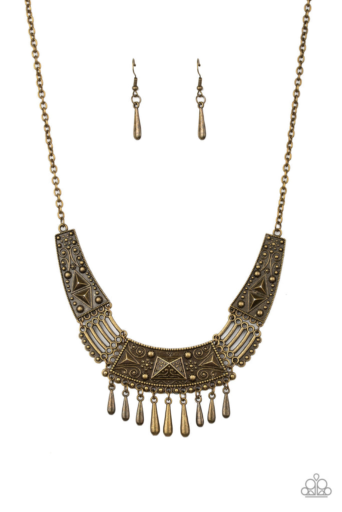 STEER It Up - Brass Necklace-Paparazzi - The Sassy Sparkle
