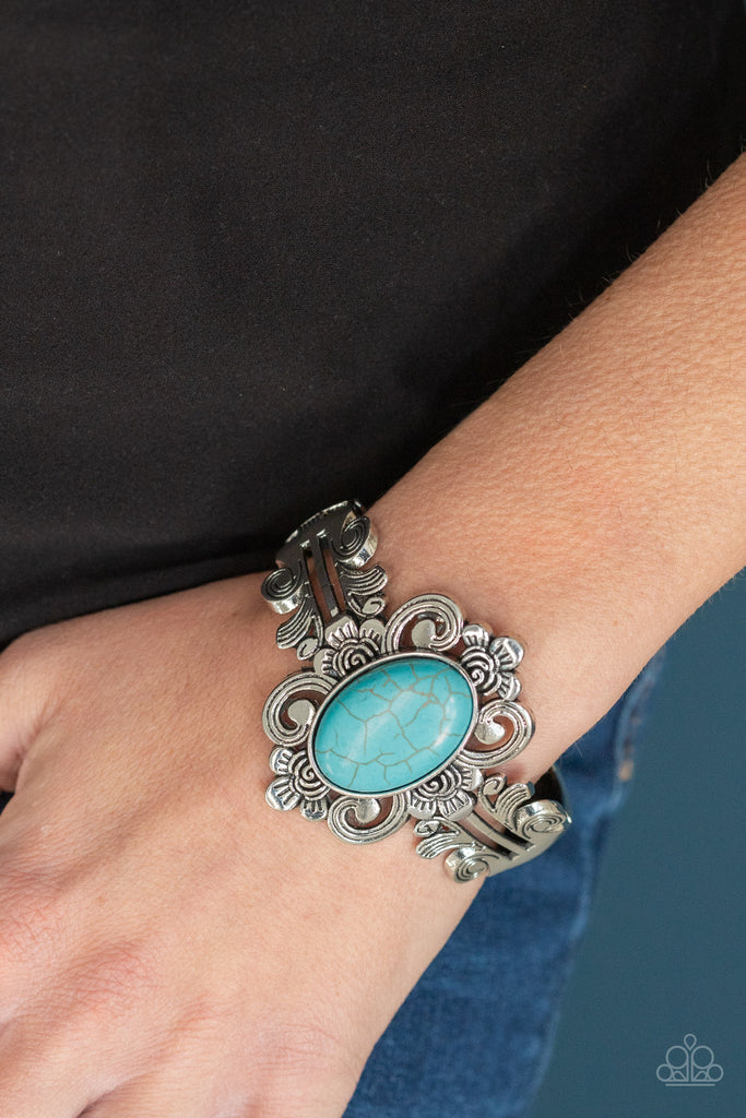 Paparazzi-Mojave Mystic-Blue bracelet-hinged-stone - The Sassy Sparkle