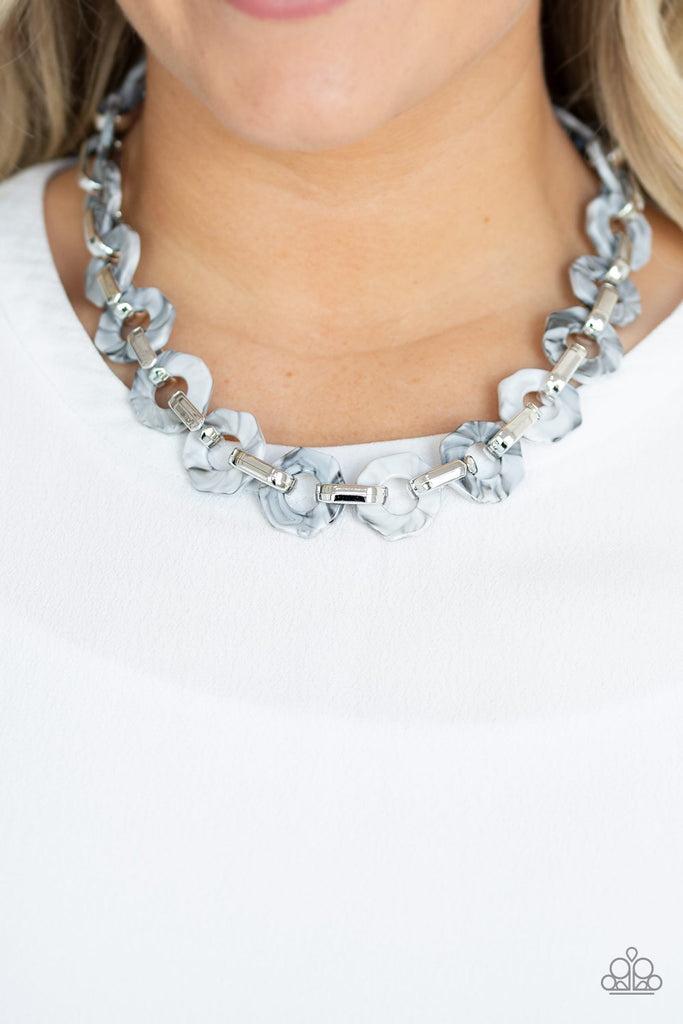 Paparazzi-Fashionista Fever-Silver Acrylic necklace-short - The Sassy Sparkle