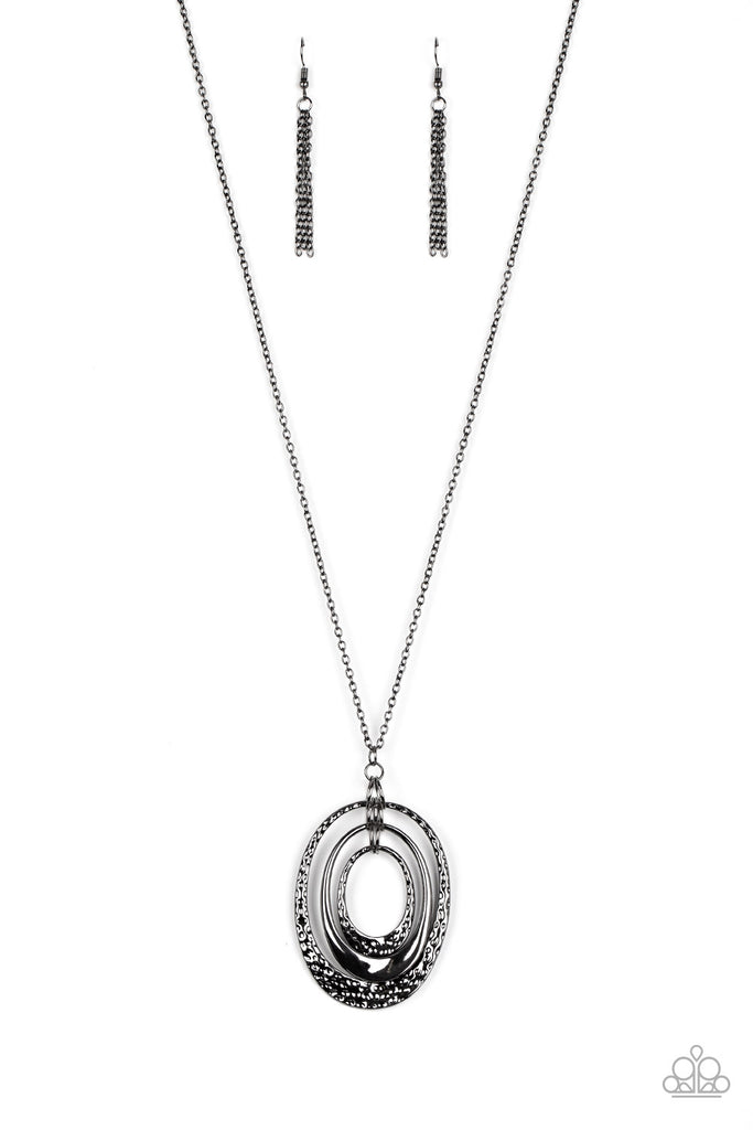 Flaring out at the bottoms, a trio of smooth and hammered gunmetal frames drip from the bottom of a lengthened gunmetal chain, creating a casually stacked pendant. Features an adjustable clasp closure.  Sold as one individual necklace. Includes one pair of matching earrings.  