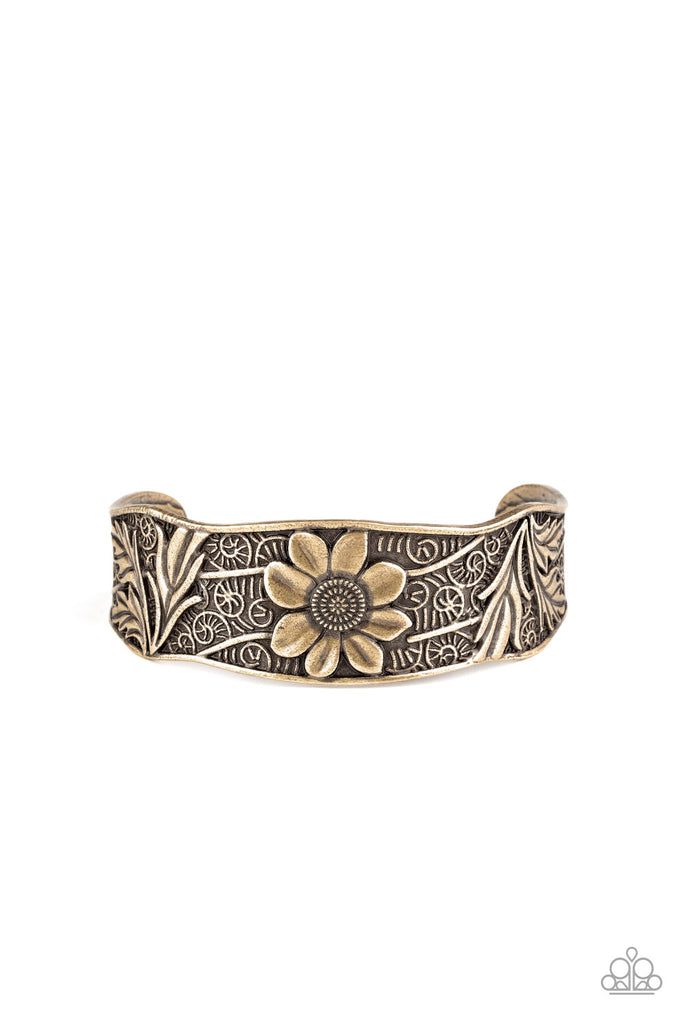 Daisy Paradise - Brass Bracelet-Paparazzi