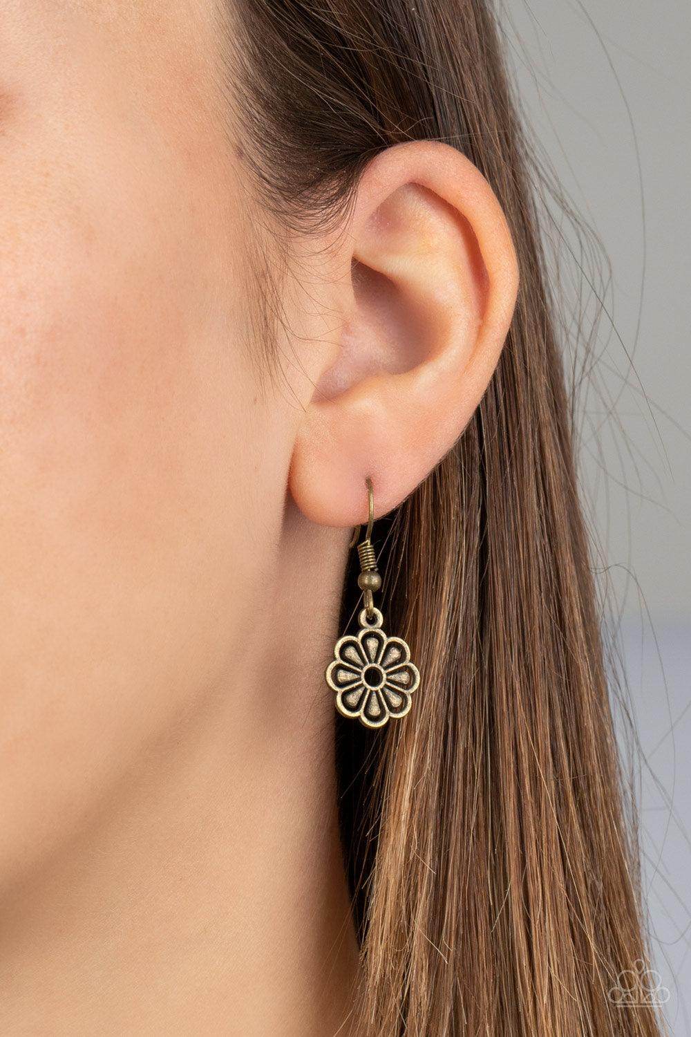 Meadow Masquerade - Brass Necklace-Paparazzi