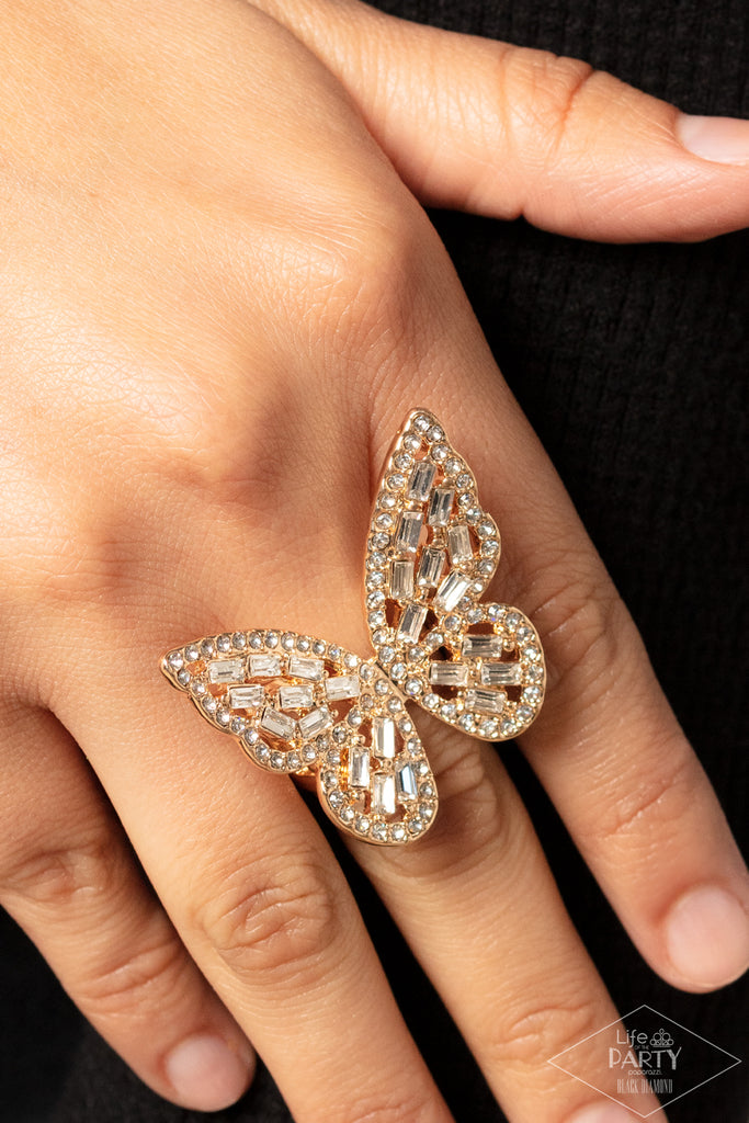 Flauntable Flutter - Gold Paparazzi Ring - The Sassy Sparkle