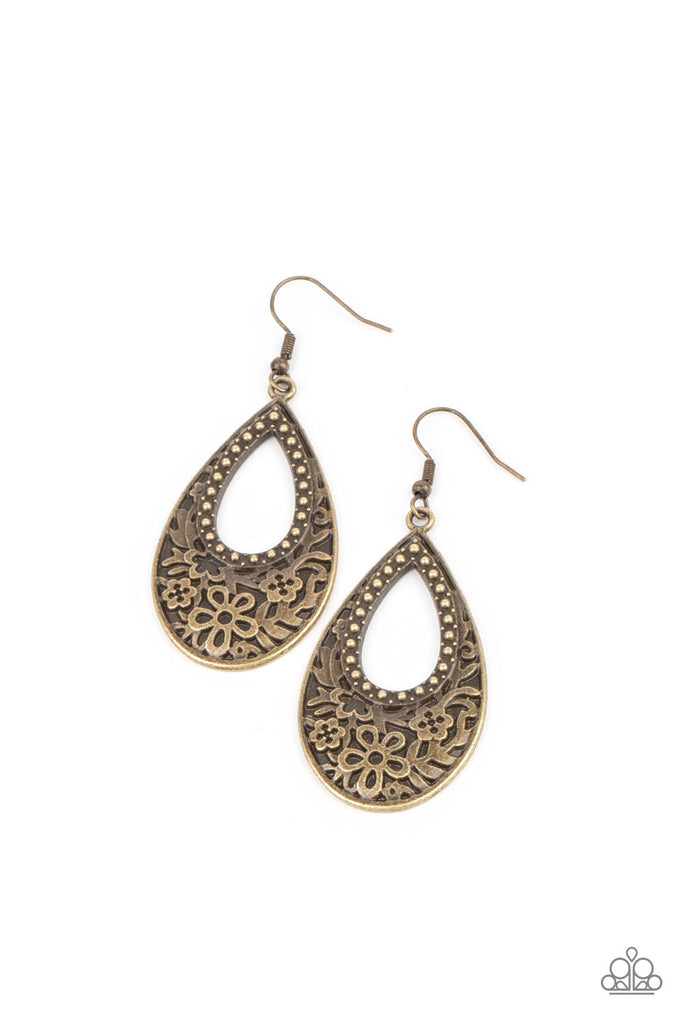 Organically Opulent - Brass Earring-Paparazzi - The Sassy Sparkle
