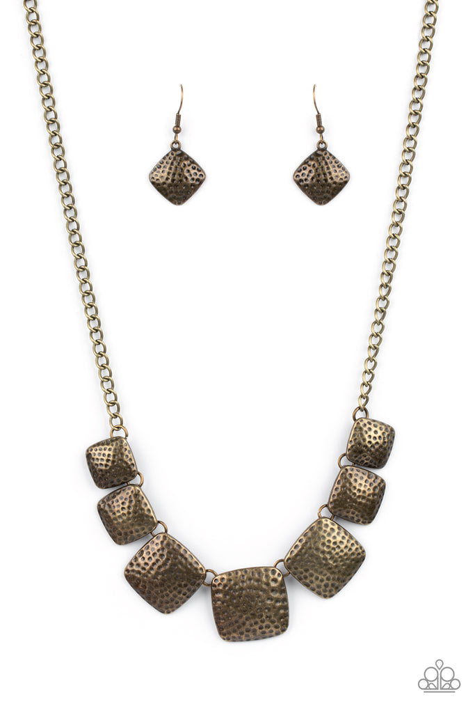 Keeping It RELIC - Brass Necklace-Paparazzi - The Sassy Sparkle