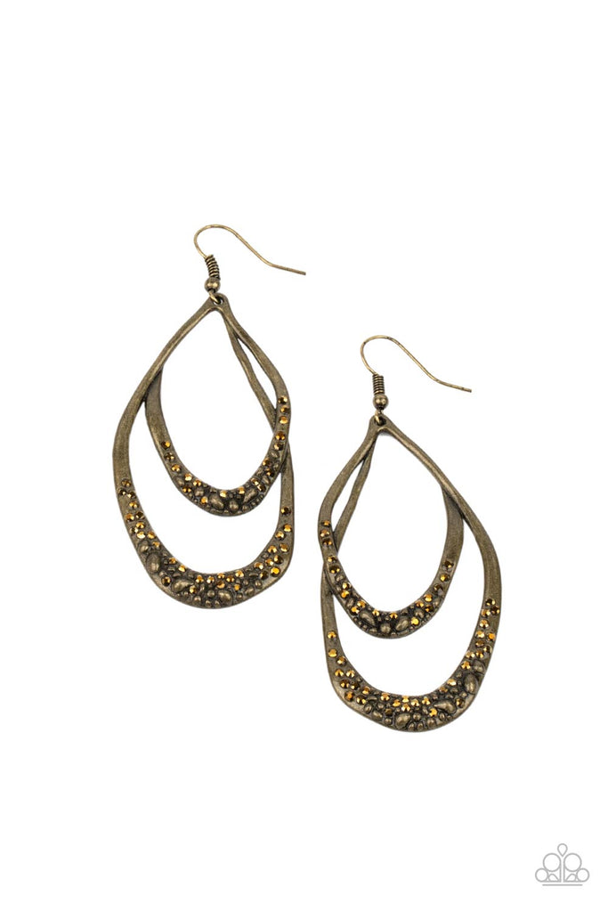 Beyond Your GLEAMS - Brass Earring-Paparazzi