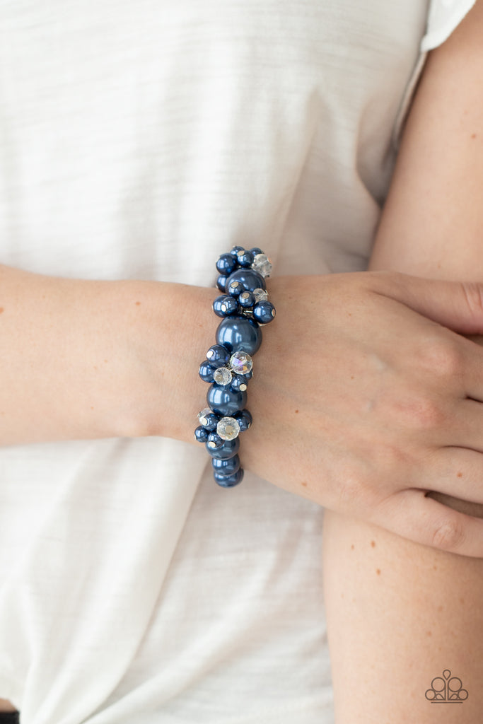 Upcycled Upscale - Blue Pearl Bracelet-Paparazzi