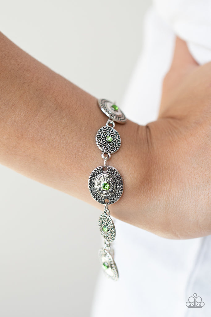 Secret Garden Glamour - Green Bracelet-Paparazzi