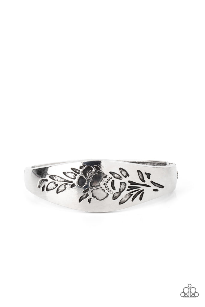 fond-of-florals-silver