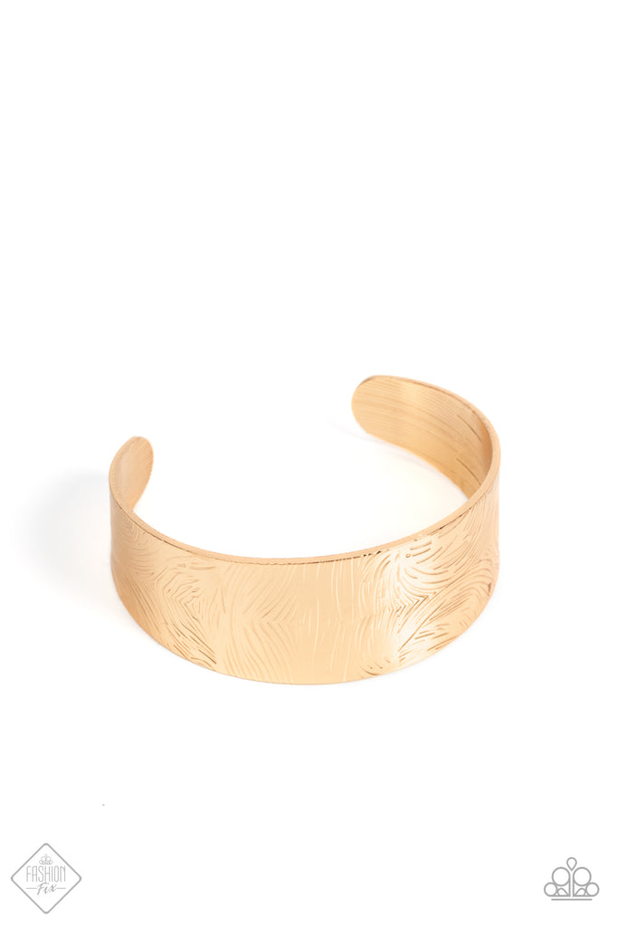 Coolly Curved - Gold Bracelet-Paparazzi - The Sassy Sparkle