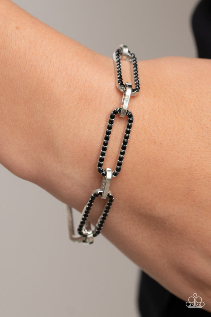 Still Not OVAL You - Black Paparazzi Bracelet - The Sassy Sparkle