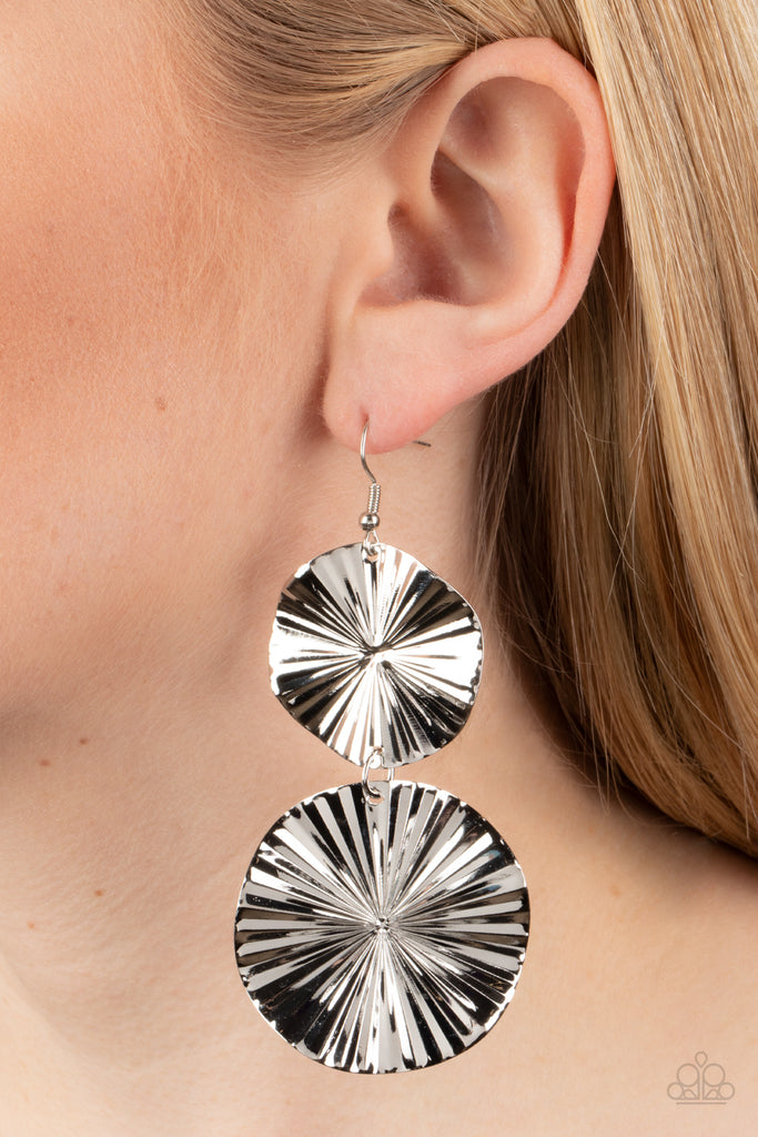 In Your Wildest FAN-tasy - Silver Paparazzi Earring - The Sassy Sparkle