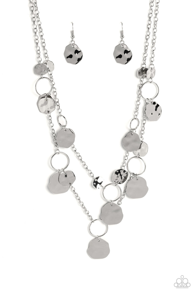 Hammered Horizons - Silver Paparazzi Necklace - The Sassy Sparkle