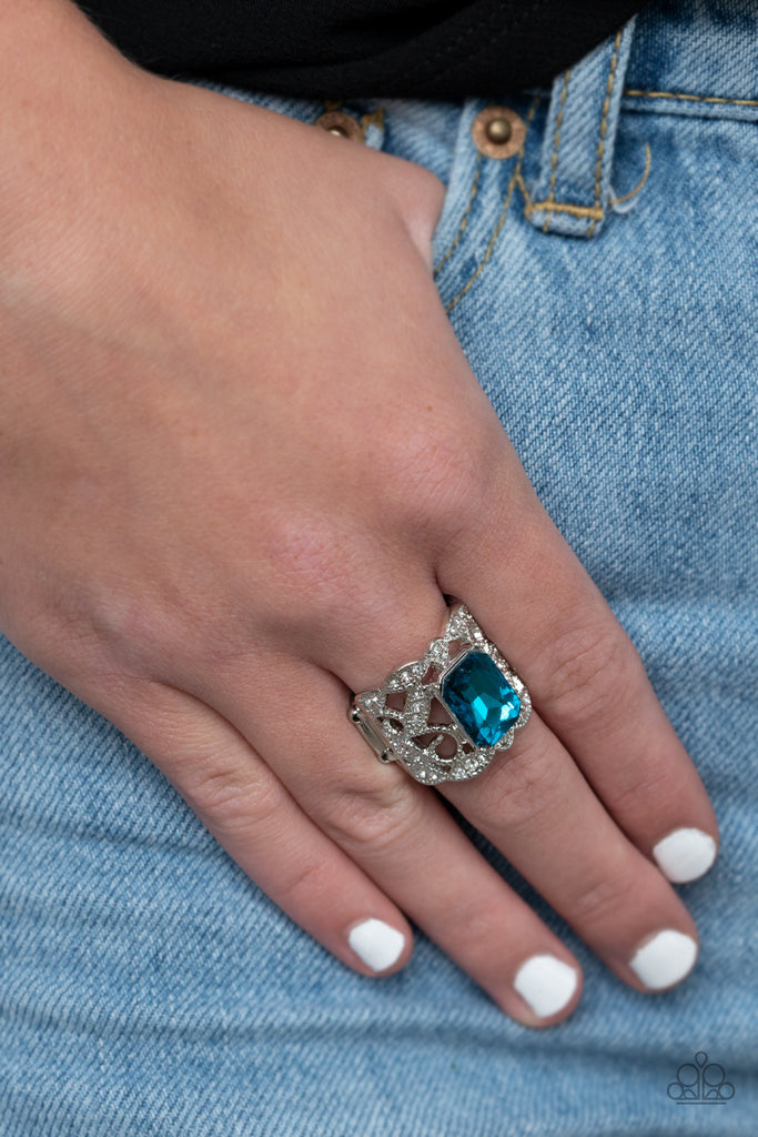 Making GLEAMS Come True-Blue Ring-Paparazzi - The Sassy Sparkle