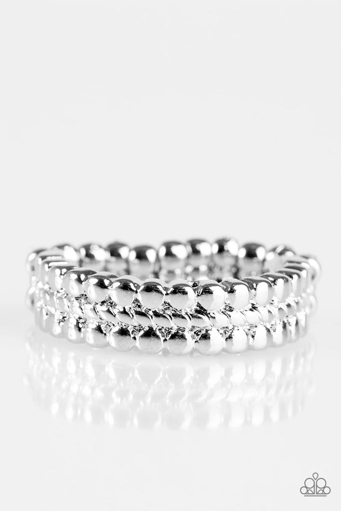 Tres Chic - Silver Ring-Paparazzi - The Sassy Sparkle