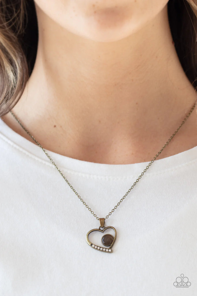 Heart Full of Love - Brass Necklace-Paparazzi - The Sassy Sparkle