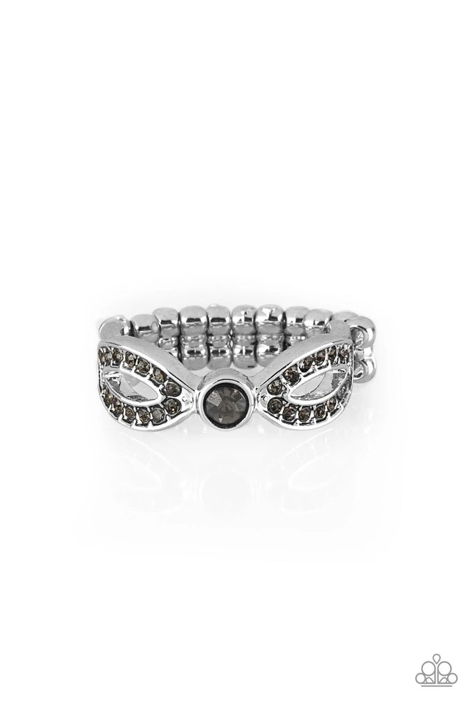 Extra Side Of Elegance - Silver Ring-Paparazzi - The Sassy Sparkle