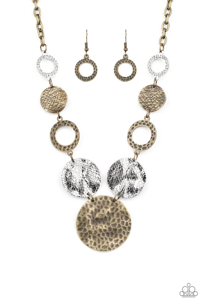 Terra Adventure - Brass Necklace-Paparazzi - The Sassy Sparkle