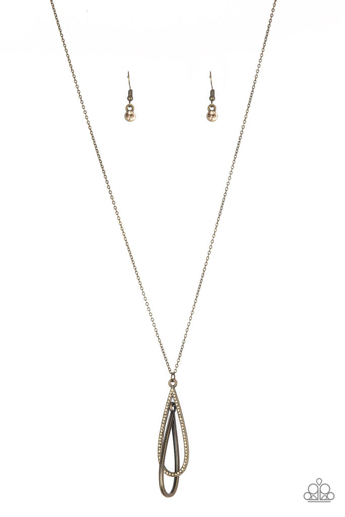 Step Into The Spotlight - Brass Necklace-Paparazzi - The Sassy Sparkle