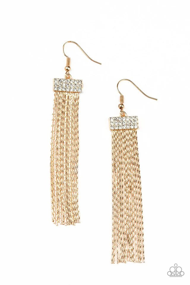 Twinkling Tapestry - Gold Earring-Paparazzi - The Sassy Sparkle
